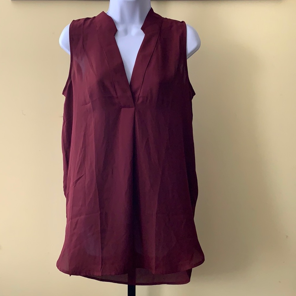 Banana Republic Notch Neck Sleeveless Top - Picture 1 of 7